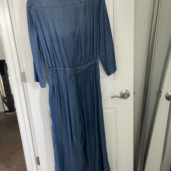 Anthropologie Cloth and stone very light/thin denim material pantsuit. - Picture 5 of 5